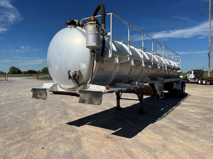 2017 Troxell 150 BBL Aluminum Vacuum Trailer